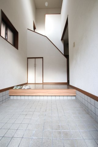 【玄関】 | あかしあ台戸建