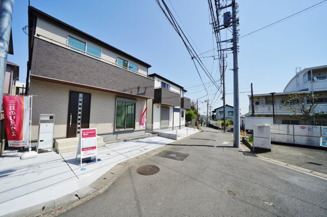 【横浜市旭区中希望が丘241-2全4棟新築戸建て4号棟】★仲介手数料無料★（希望ケ丘小学校・南希望が丘中学校）の前面道路含む現地写真