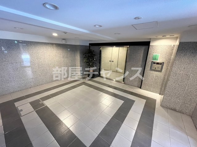 スタジオスクエア大須のエントランス