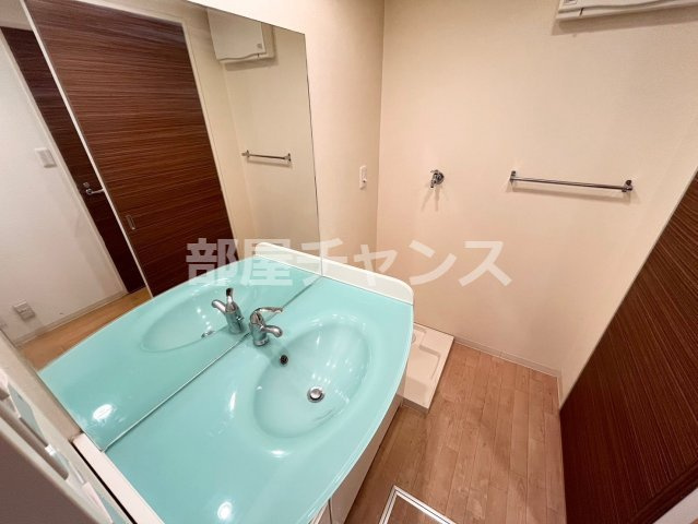 スタジオスクエア大須の独立洗面台