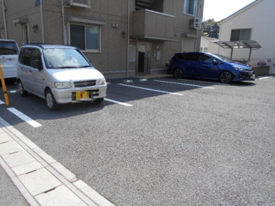 【駐車場】 | サンボナール | 駐車場