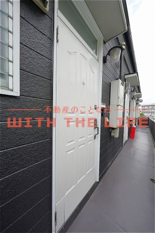 プライマリー合川C棟【キャッシュバック対象物件】の玄関|落ち着いた玄関です