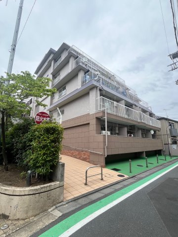 リレント早稲田の外観