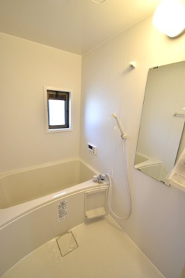 【浴室】 | サンロイヤルⅡ