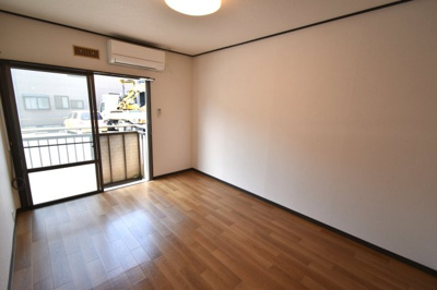 【設備】 | サンロイヤルⅡ | 照明　エアコン