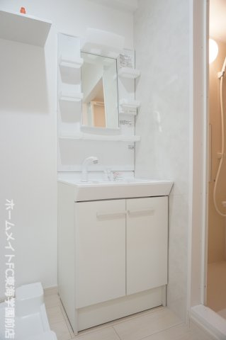 熊本市中央区上水前寺２丁目の賃貸マンションの独立洗面台