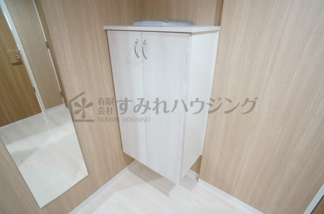 ONLYONE川西小花苑の玄関