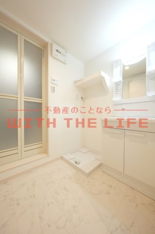 ウィンクルム・CREST【キャッシュバック対象物件】の洗面所|スペースが確保できる洗面所です
