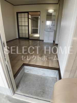 【玄関】 | サングリーン中園 | 同型タイプ落ち着いた玄関です