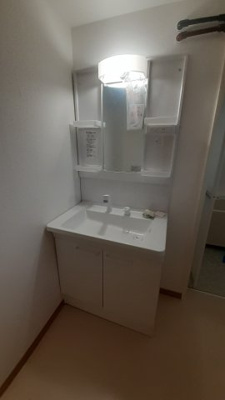 【独立洗面台】 | ブルーハイツ枝光 | 独立洗面台で身支度をすべて済ませてしまいましょう