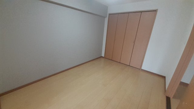 【洋室】 | ブルーハイツ枝光 | スタンダードな洋室です