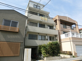 【外観】 | ＲＣ造の重厚な外観。
