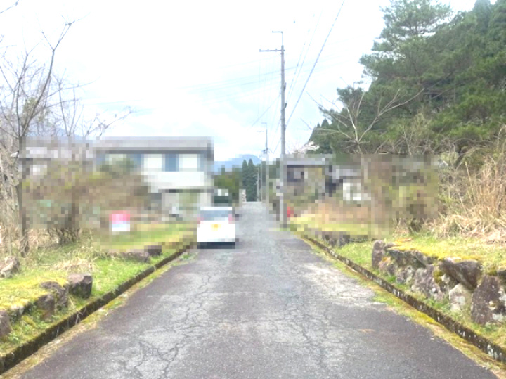 高島市マキノ町白谷46坪売土地の前面道路含む現地写真