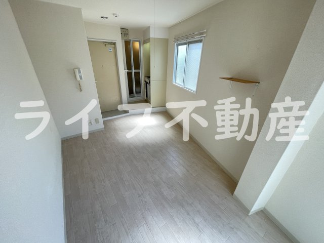 アールエス菱屋西の内装