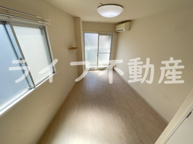 アールエス菱屋西の内装