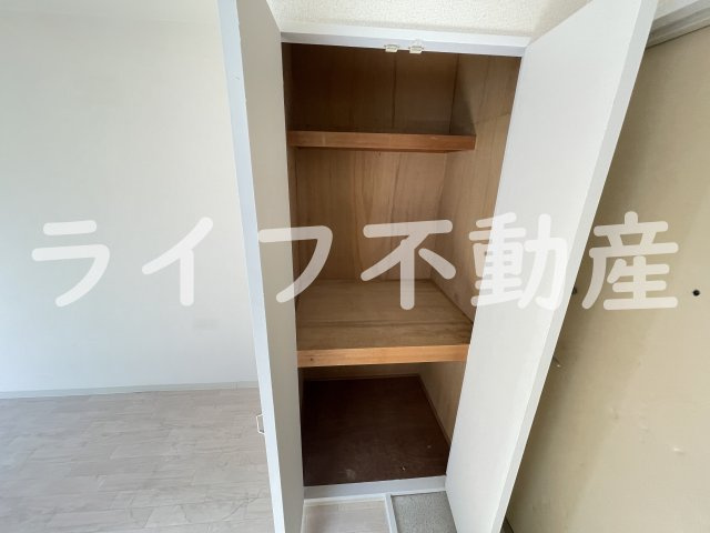 アールエス菱屋西の収納