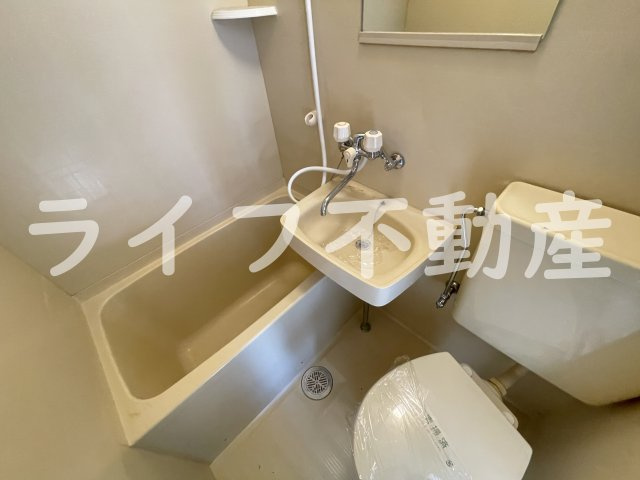 アールエス菱屋西の独立洗面台