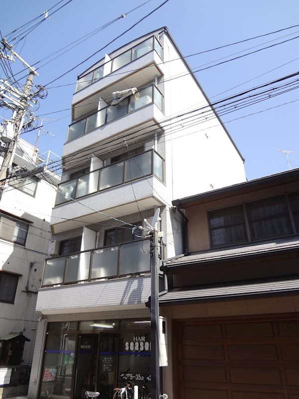 ベルビュー花屋町の外観