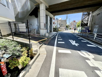 【前面道路含む現地写真】 | 墨田区東向島５丁目の売地 | 20.33㎡