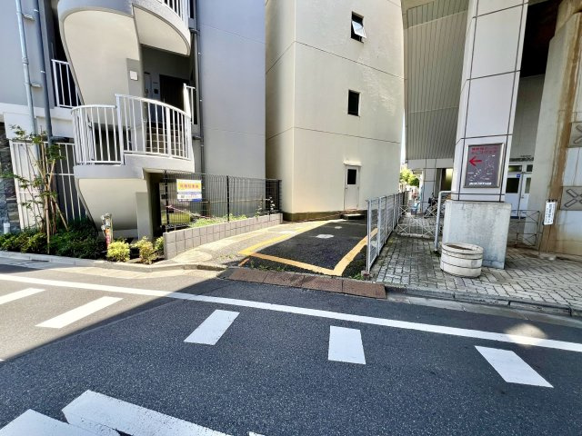 墨田区東向島５丁目の売地の前面道路含む現地写真|20.33㎡