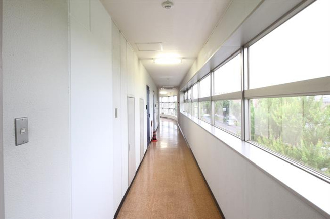 【その他】 | 共用廊下は室内です