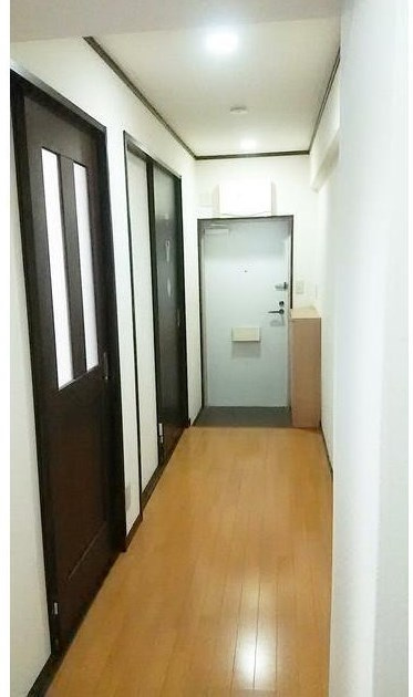 杉並区高円寺南２丁目の賃貸マンションの玄関