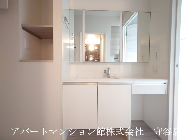 REGALIA（ﾚｶﾞﾘｱ）の独立洗面台