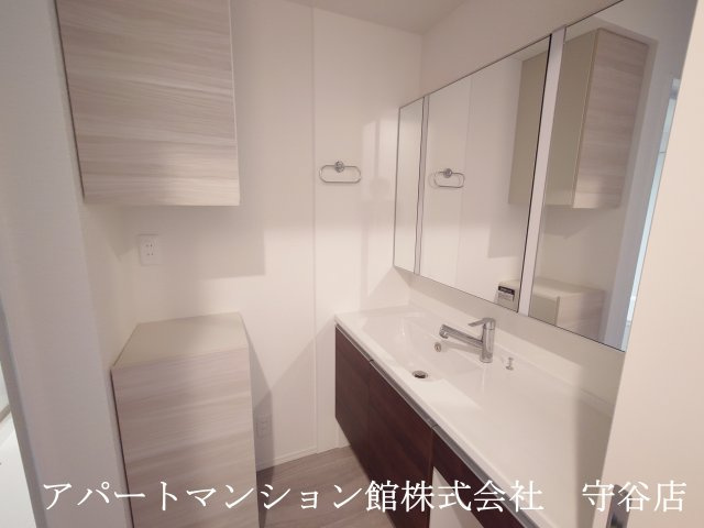 REGALIA（ﾚｶﾞﾘｱ）の独立洗面台