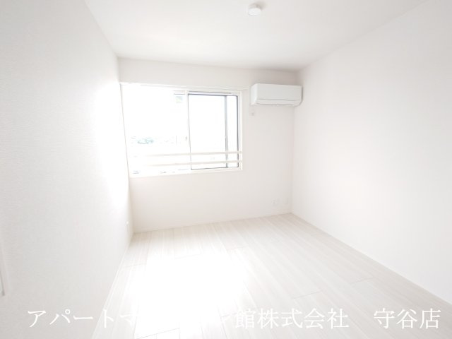 REGALIA（ﾚｶﾞﾘｱ）の寝室