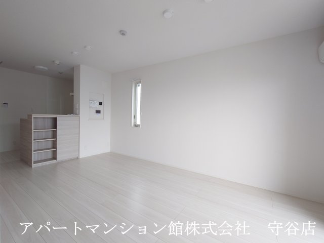 REGALIA（ﾚｶﾞﾘｱ）の居間・リビング