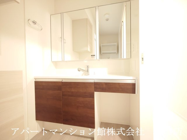REGALIA（ﾚｶﾞﾘｱ）の独立洗面台