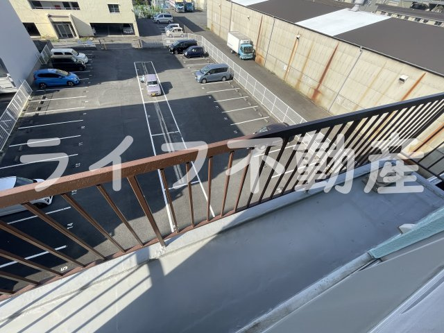 鎌田マンションのバルコニー|バルコニーがあります