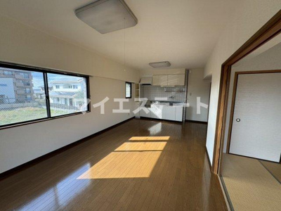 【居間・リビング】 | カメリアハイツ１ | 同型・現況優先