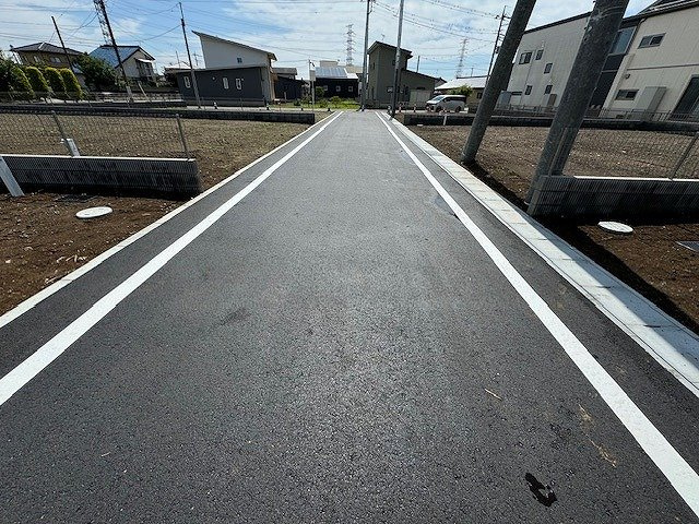 【周辺】 | 太田市新田村田町　土地　D区画 | 進入路（西から撮影）☆