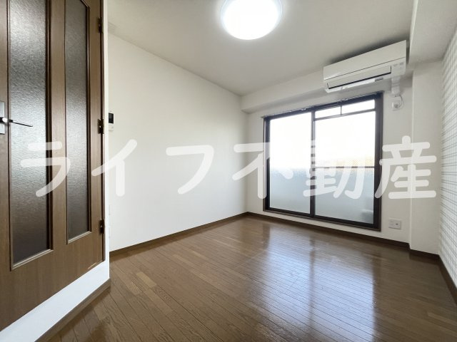 タナカハイツの居間・リビング|こちらの居間で趣味の時間をお楽しみください