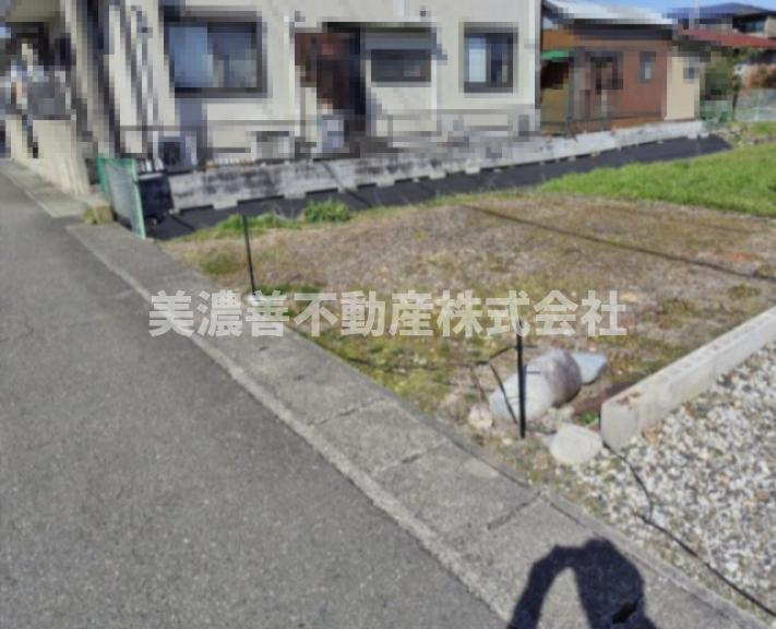 ５７７８３　岐阜市西改田村前土地の外観