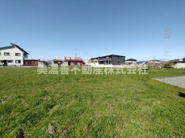 ５７７８３　岐阜市西改田村前土地の外観