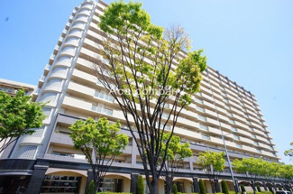 【外観】 | 【ペット飼育OK！自走式駐車場1台分無償！ハイルーフ車OK！平成17年築☆】ローン返済目安：月々約82195円（頭金0円、変動金利0.625％、返済期間35年、ボーナス払い無しで試算しています）