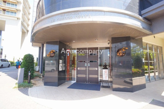 【エントランス】 | モニター付オートロック＆宅配ボックス完備マンションです☆