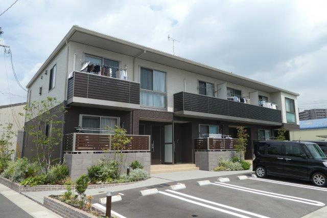 リズ老松Aの外観