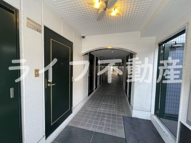 インテリジェントマンション・エソールのエントランス|清潔なエントランスです