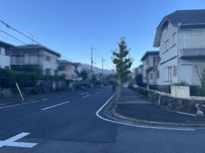 【前面道路含む現地写真】 | 大津市水明2丁目24-1　売土地 | 2024年11月　撮影