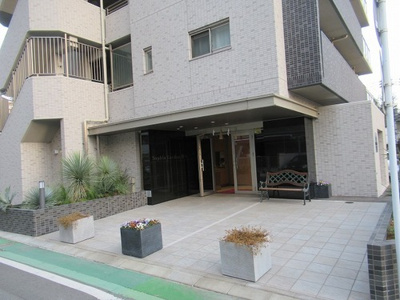 【エントランス】 | Ｓｏｐｈｉａ Ｇａｒｄｅｎ博多　プライスホームなら仲介手数料０円！ | エントランス：マンションエントランス     （2021年1月撮影）