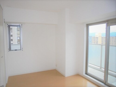 【寝室】 | Ｓｏｐｈｉａ Ｇａｒｄｅｎ博多　プライスホームなら仲介手数料０円！ | その他部屋・スペース：洋室※前回募集時の写真２０１９年４月撮影     （2019年4月撮影）