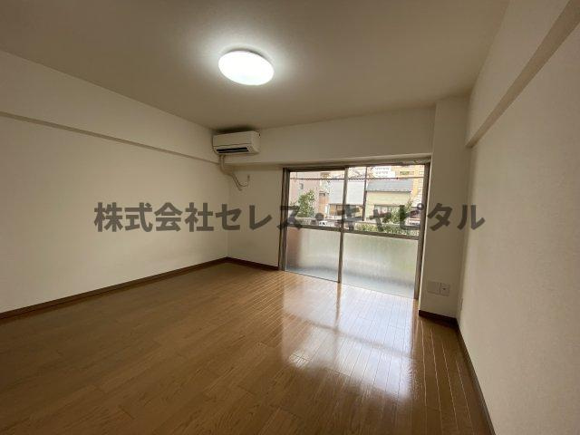 築地永谷コーポラスの洋室