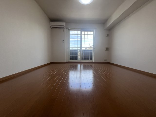 神戸市西区枝吉１丁目のアパートの寝室
