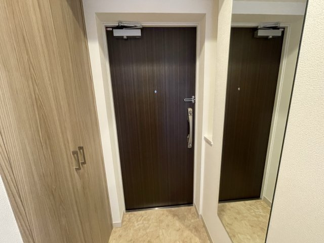 スプランディッド中之島WESTの玄関