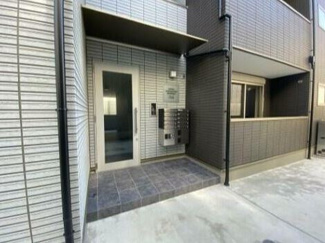 【エントランス】