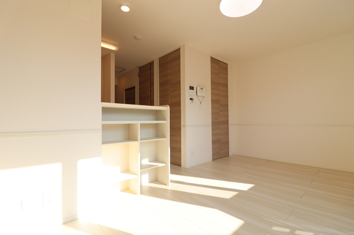 熊本市南区御幸笛田５丁目のアパートの居間・リビング