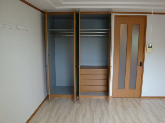 クレストールの収納|クローゼット